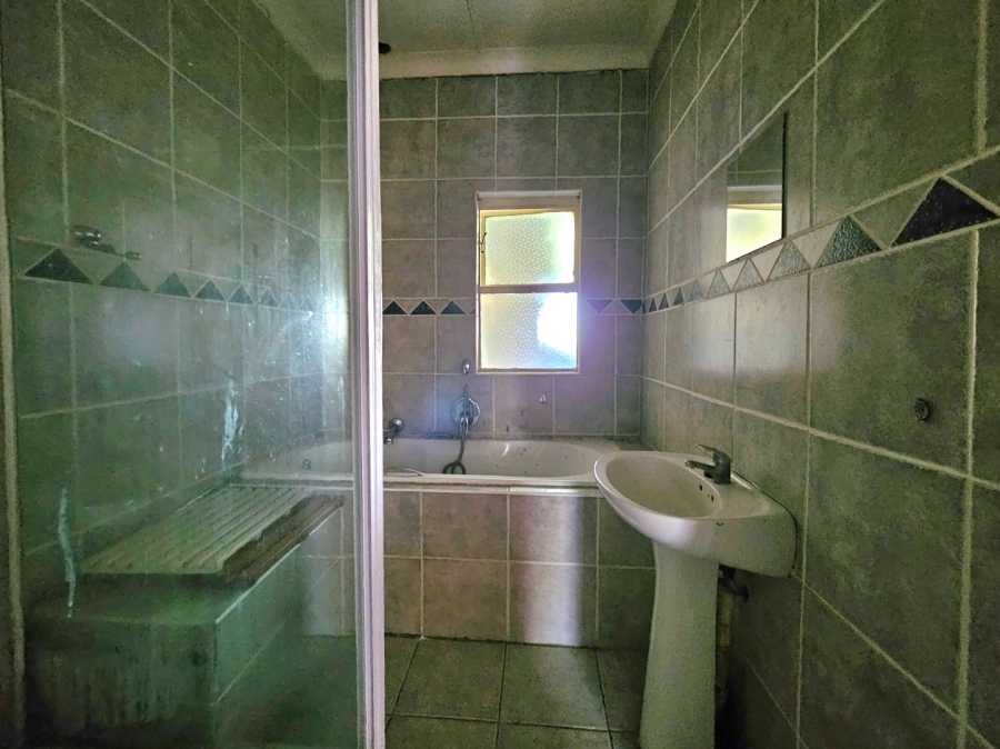3 Bedroom Property for Sale in Bloemfontein Rural Free State